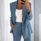 Dámsky modrý blejzer s nohavicami, elegantný kancelársky outfit
